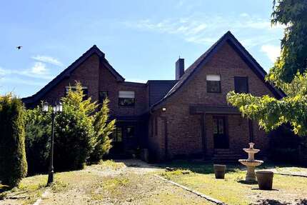 Haus Grefrath - 8 Zimmer, 229 m&sup2;, 998.000&euro; | Angebot:26537528