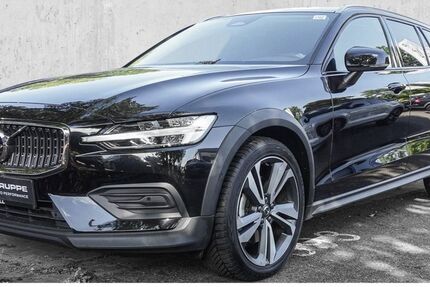 Volvo V60 Cross Country 19.034 km 35.960 &euro; Düsseldorf 40474