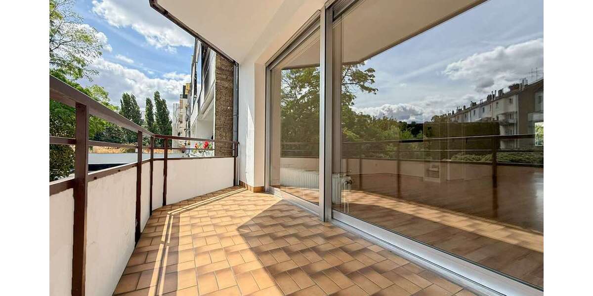 Etagenwohnung Düsseldorf Oberbilk - 2 Zimmer, 60 m&sup2;, 218.000&euro; | Angebot:27339559