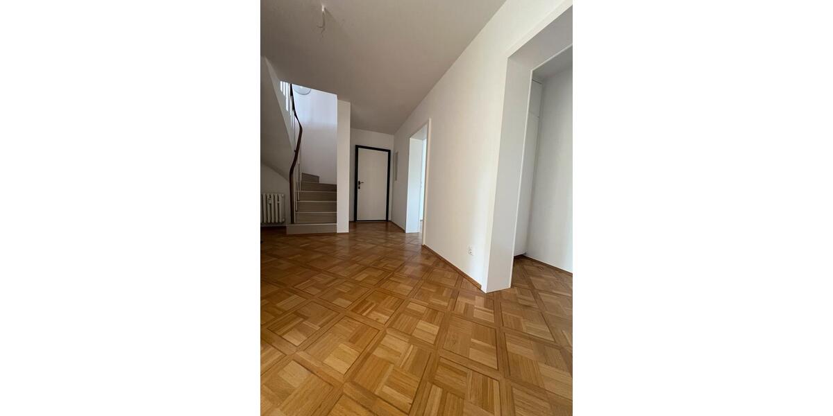 Maisonettenwohnung Düsseldorf Stadtbezirk 5 - 4 Zimmer, 148 m&sup2;, 525.000&euro; | Angebot:27459248