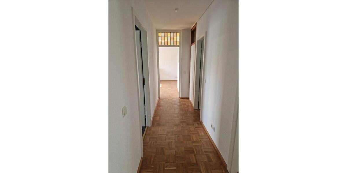 Etagenwohnung Düsseldorf Lörick - 3 Zimmer, 75 m&sup2;, 299.000&euro; | Angebot:27496198