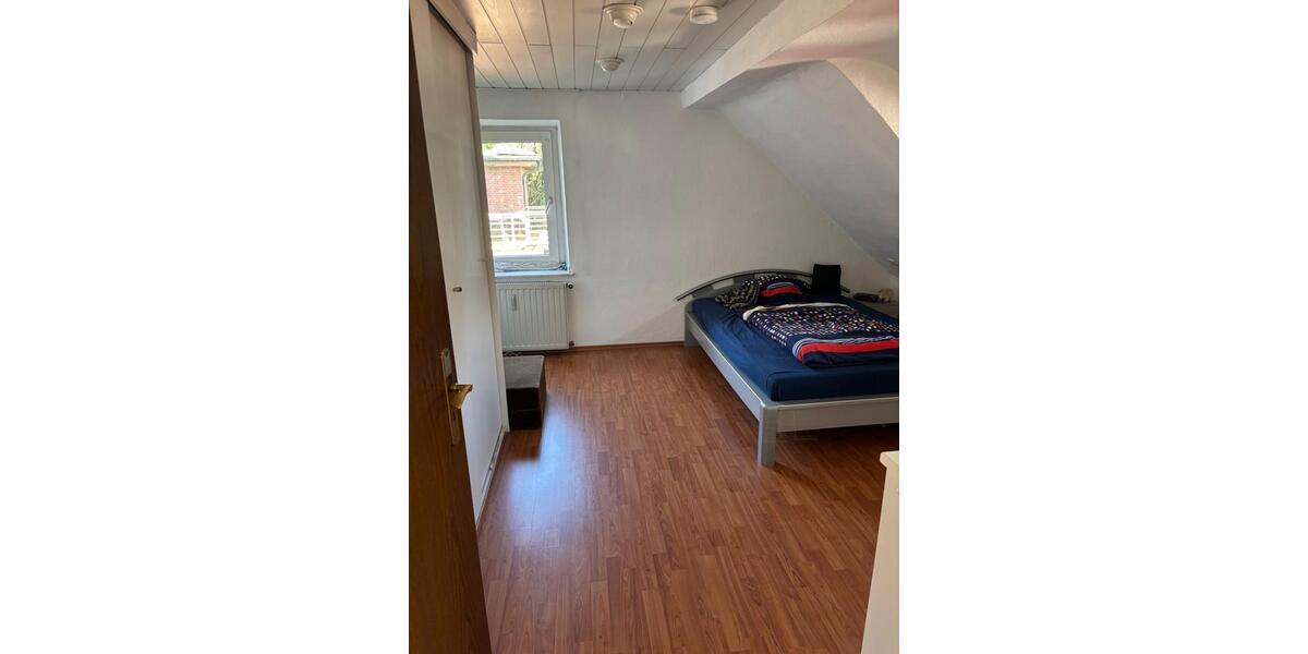Doppelhaushälfte Erkelenz - 9 Zimmer, 240 m&sup2;, 350.000&euro; | Angebot:27227837