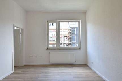 Wohnung Düsseldorf Stadtmitte - 2 Zimmer, 50 m&sup2;, 850&euro; | Angebot:27076052
