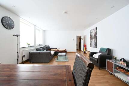 Wohnung Düsseldorf Pempelfort - 3 Zimmer, 104 m&sup2;, 1.300&euro; | Angebot:27478510