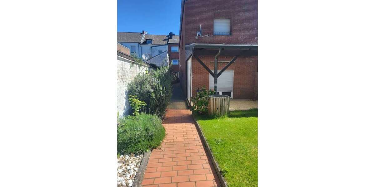 Einfamilienhaus Viersen - 11 Zimmer, 300 m&sup2;, 499.000&euro; | Angebot:21118774