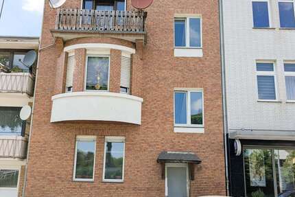 Haus Grevenbroich - 9 Zimmer, 250 m&sup2;, 459.000&euro; | Angebot:21377139