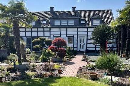 Haus Korschenbroich - 5 Zimmer, 306 m&sup2;, 688.000&euro; | Angebot:26997873