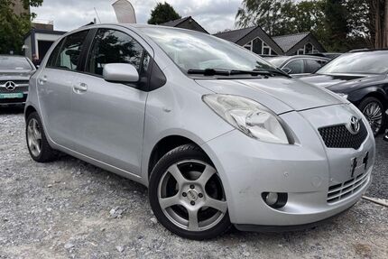 Toyota Yaris 115.999 km 6.499 &euro; Mönchengladbach 41238