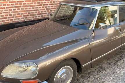 Citroen DS 55.177 km 18.500 &euro; Düsseldorf 40597
