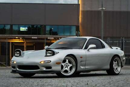 Mazda RX-7 85.000 km 65.000 &euro; Düsseldorf 40210