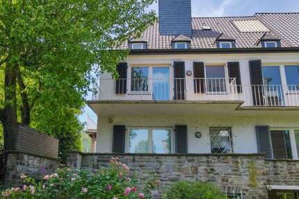 Haus Düsseldorf Niederkassel - 9 Zimmer, 378 m&sup2;, 2.490.000&euro; | Angebot:27399570