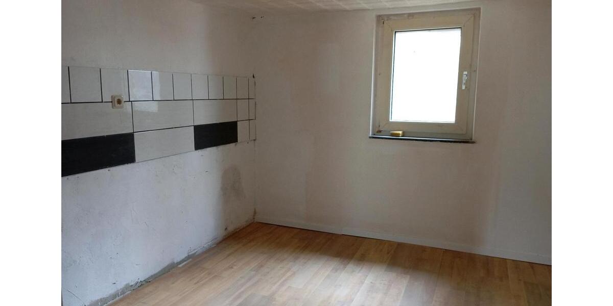 Reihenhaus Wegberg - 5 Zimmer, 120 m&sup2;, 120.000&euro; | Angebot:27302207