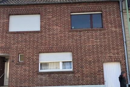 Haus Titz - 5 Zimmer, 110 m&sup2;, 120.000&euro; | Angebot:27496831