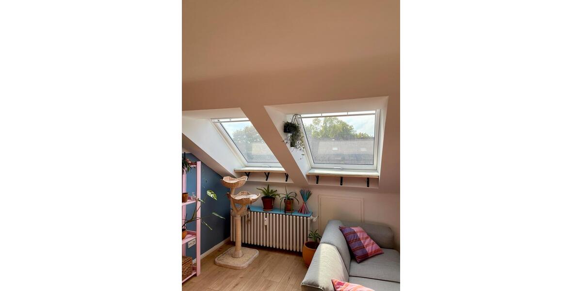 Dachgeschoßwohnung Krefeld Gellep-Stratum - 2.5 Zimmer, 60 m&sup2;, 178.000&euro; | Angebot:27197687