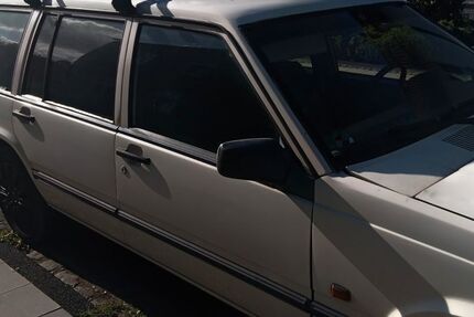 Volvo 945 276.290 km 2.500 &euro; Mönchengladbach 41069