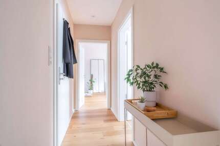 Wohnung Düsseldorf Heerdt - 2 Zimmer, 50 m&sup2;, 210.000&euro; | Angebot:27477934