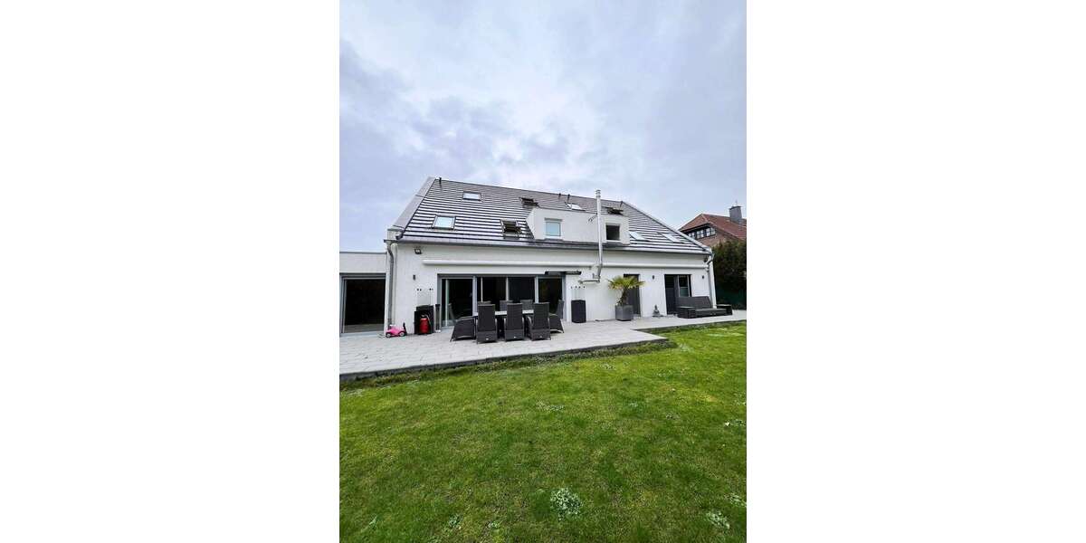 Einfamilienhaus Meerbusch - 10 Zimmer, 450 m&sup2;, 2.600.000&euro; | Angebot:27436465