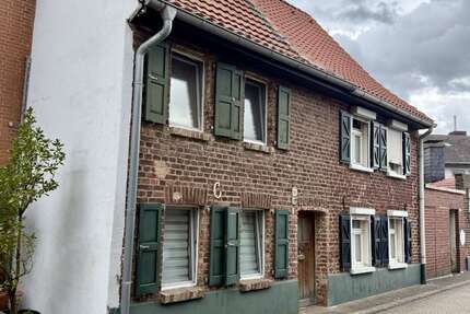 Haus Grevenbroich - 3 Zimmer, 83 m&sup2;, 136.000&euro; | Angebot:27324894