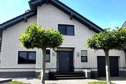 Haus Hückelhoven - 5 Zimmer, 180 m&sup2;, 575.000&euro; | Angebot:27112079