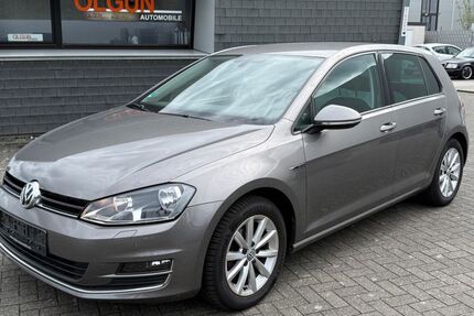 VW Golf 54.457 km 12.890 &euro; Neuss 41469