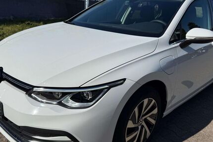 VW Golf 57.563 km 18.750 &euro; Mönchengladbach 41199