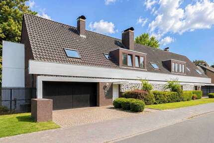 Haus Düsseldorf Stadtbezirk 5 - 18 Zimmer, 640 m&sup2;, 2.610.000&euro; | Angebot:27465397