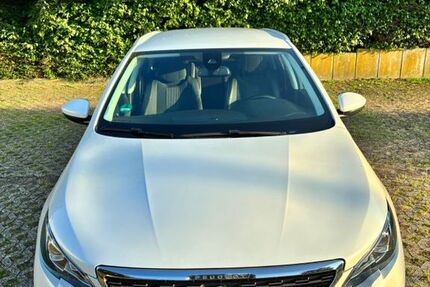 Peugeot 308 156.899 km 8.299 &euro; Mönchengladbach 41065