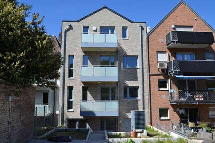 Haus Mönchengladbach Süd - 11 Zimmer, 270 m&sup2;, 1.150.000&euro; | Angebot:27077771