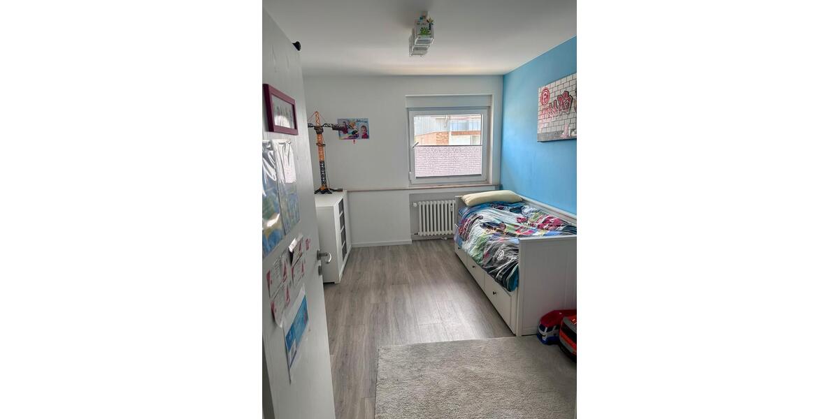 Etagenwohnung Düsseldorf Stadtbezirk 9 - 3 Zimmer, 77 m&sup2;, 329.000&euro; | Angebot:27496400
