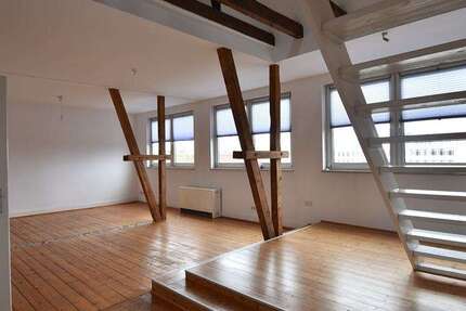 Wohnung Düsseldorf Oberbilk - 3 Zimmer, 101 m&sup2;, 1.400&euro; | Angebot:27475857