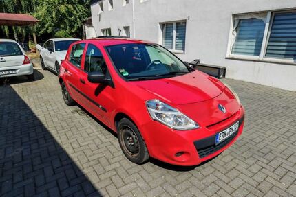 Renault Clio 74.400 km 3.800 &euro; Erkelenz 41812