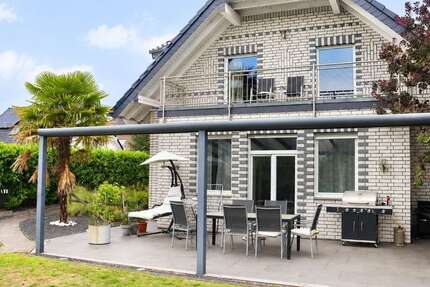 Haus Rommerskirchen - 4 Zimmer, 122 m&sup2;, 699.000&euro; | Angebot:27285999