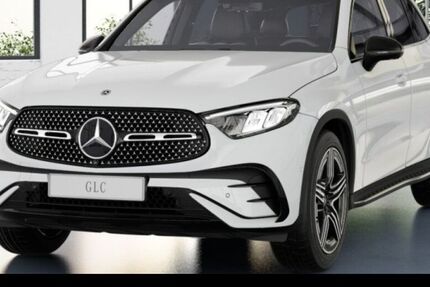Mercedes-Benz GLC 200 9.900 km 56.990 &euro; Düsseldorf 40470