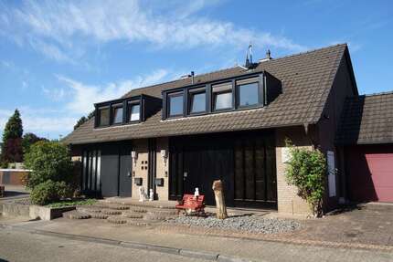 Haus Düsseldorf Knittkuhl - 7 Zimmer, 237 m&sup2;, 870.000&euro; | Angebot:27091563