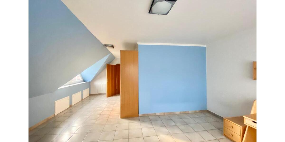 Einfamilienhaus Neuss Allerheiligen - 8 Zimmer, 175 m&sup2;, 3.000&euro; | Angebot:26548062