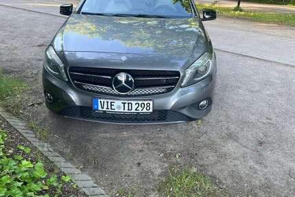 Mercedes-Benz 200 166.000 km 10.750 &euro; schwalmtal 41366