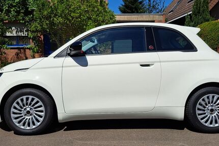 Fiat 500e 6.050 km 18.190 &euro; Grevenbroich 41516