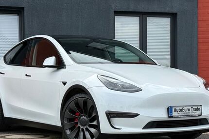 Tesla Model Y 47.240 km 37.999 &euro; Neuss 41472