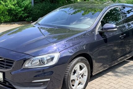 Volvo V60 171.332 km 11.990 &euro; Mönchengladbach 41063