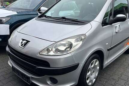 Peugeot 1007 96.000 km 2.500 &euro; Mönchengladbach 41066