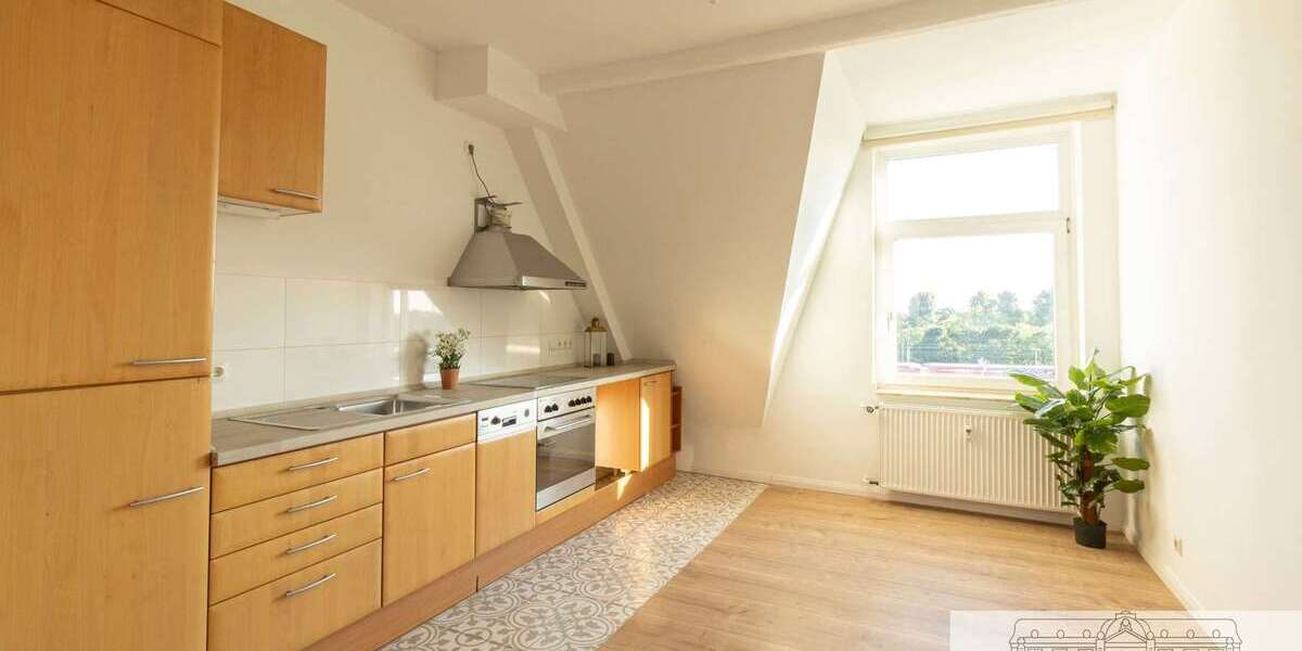 Etagenwohnung Düsseldorf Oberbilk - 2.5 Zimmer, 38 m&sup2;, 925&euro; | Angebot:27318931