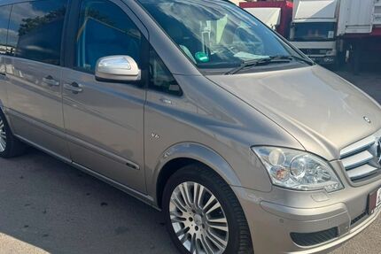 Mercedes-Benz Viano 291.000 km 11.000 &euro; Düsseldorf 40231