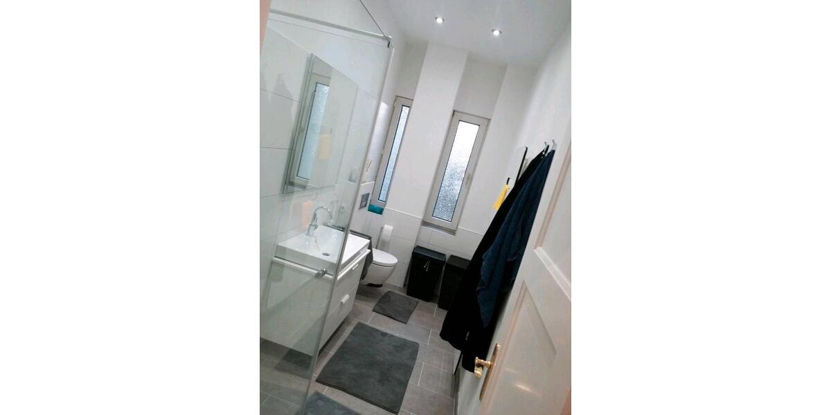 Hochparterre Düsseldorf Flingern Süd - 2 Zimmer, 55 m&sup2;, 270.000&euro; | Angebot:27440001