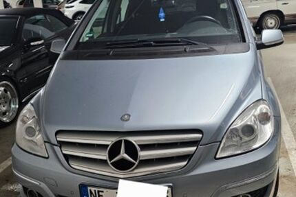 Mercedes-Benz B 200 105.000 km 7.500 &euro; Neuss 41466