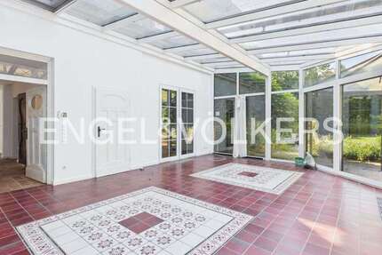 Haus Willich - 7 Zimmer, 456 m&sup2;, 1.250.000&euro; | Angebot:27322904