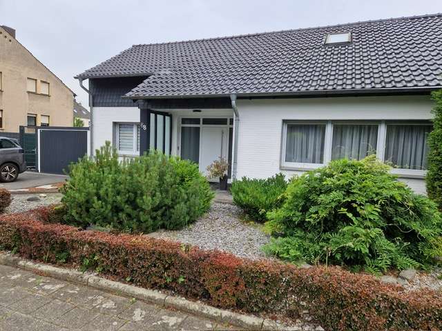 Einfamilienhaus Willich-Schiefbahn Schiefbahn - 4 Zimmer, 190 m&sup2;, 579.000&euro; | Angebot:26608054