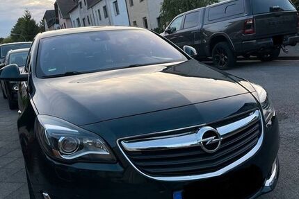 Opel Insignia 109.000 km 9.500 &euro; Mönchengladbach 41239