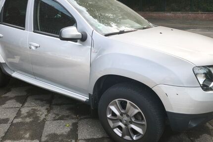 Dacia Duster 134.200 km 5.200 &euro; Mönchengladbach - Odenkirchen 41199