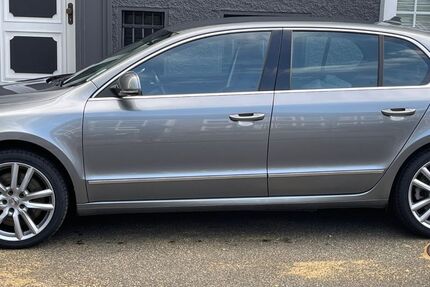 Skoda Superb 159.500 km 6.900 &euro; Neuss 41460
