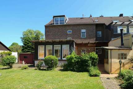 Haus Rommerskirchen - 7 Zimmer, 178 m&sup2;, 240.000&euro; | Angebot:26823858